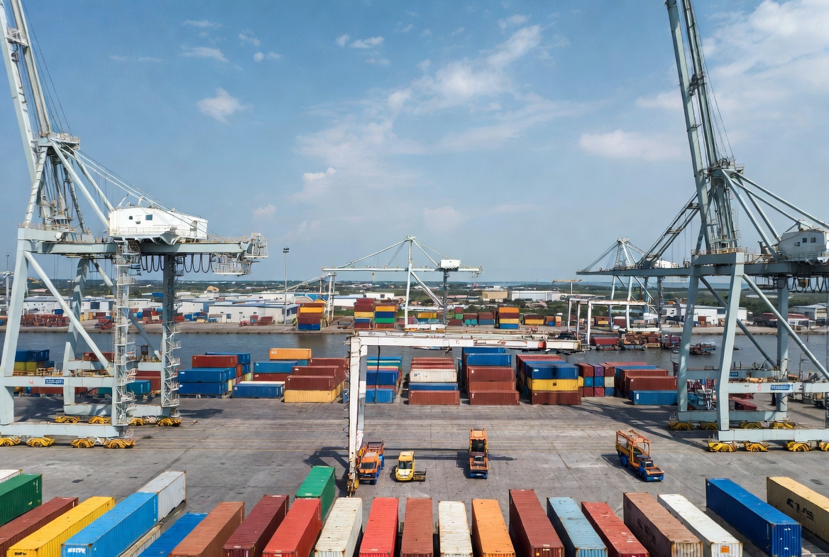 Longshore contractor stevedore marine cargo handling insurance
